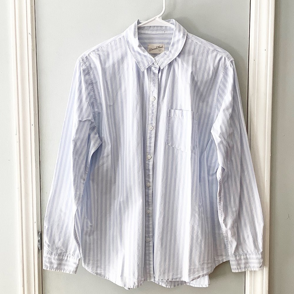 Universal Thread Striped Button Up Top Size L
